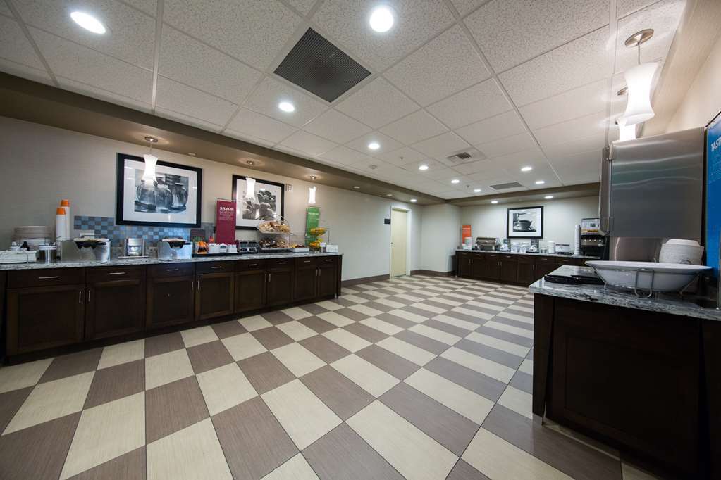 Hampton Inn Seattle/Everett Downtown מסעדה תמונה